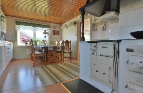 Hamburgsund House | Stunning home in Hamburgsund with 3 Bedrooms and WiFi