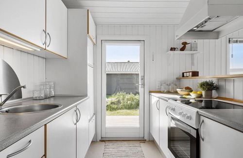 Harboore House | Stunning home in Harboøre with WiFi