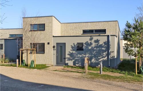 Lembruch House | Stunning Home In Lembruchdümmer See