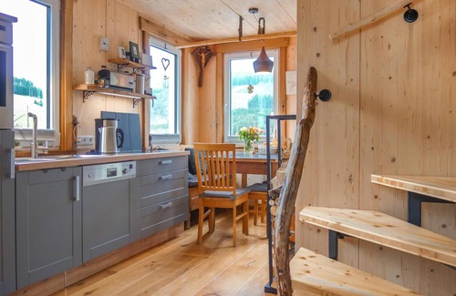 Kickenbach House | Stunning home in Lennestadt with WiFi