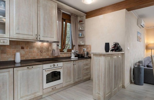 Karigador House | Stunning home in Novigrad with sauna