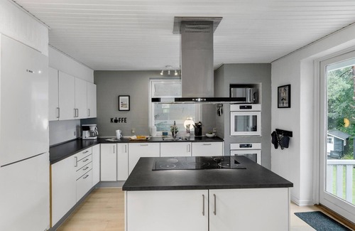 Glyngore House | Stunning home in Roslev with sauna