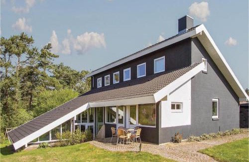 Glyngore House | Stunning Home In Roslev With Sauna