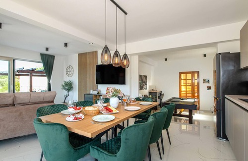 Sibenik House | Stunning home in Sibenik