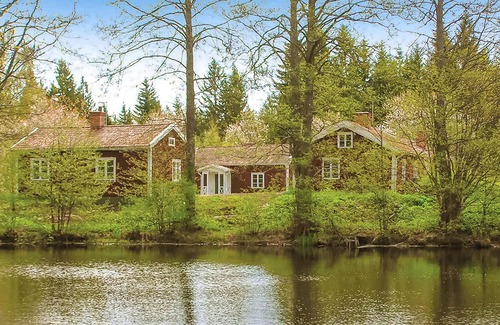 Vimmerby Municipality House | Stunning home in Vimmerby with WiFi