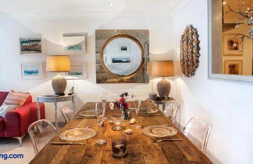 Chysauster Apartment | Stunning home with breathtaking sea views