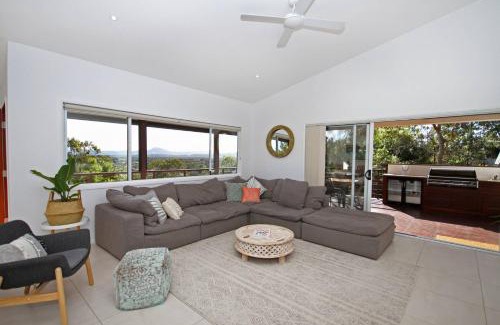 Coolum Beach House | Stunning Home With Spectacular Views