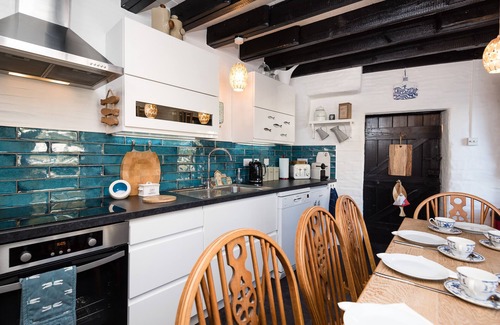 Polperro Cottage | Stunning house right by the sea, spectacular far reaching sea views in Polperro