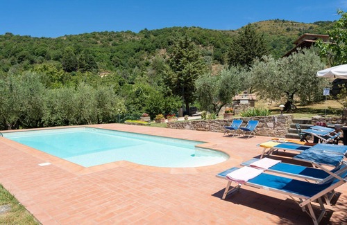 Castiglion Fiorentino House | Stunning private villa for 6 people with WIFI, private pool, TV, terrace and pets allowed