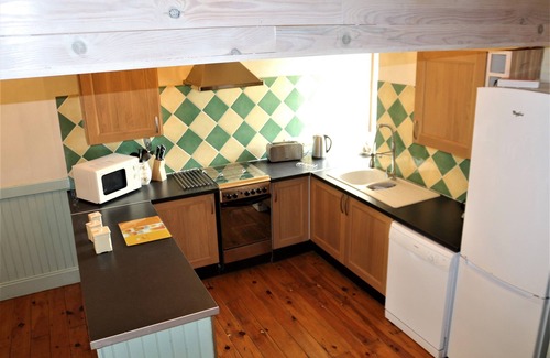 Nehou House | Stunning La Grange Cottage, Child-Friendly, Heated Pool Great Facilities