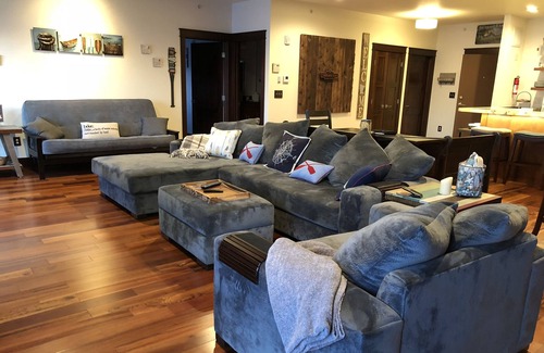 Detroit Lakes Condo | Stunning Luxury Condo in the heart of Detroit Lakes!