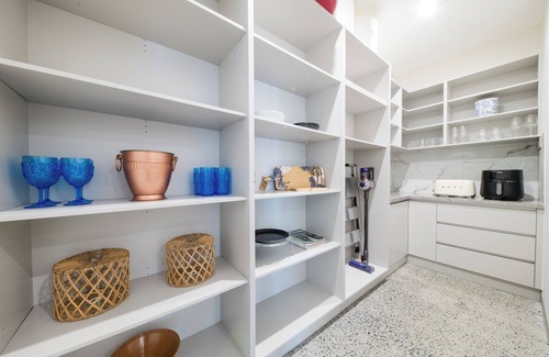 Airlie Beach Apartment | Stunning Modern 2-Bedroom Apartment with Coral Sea Views