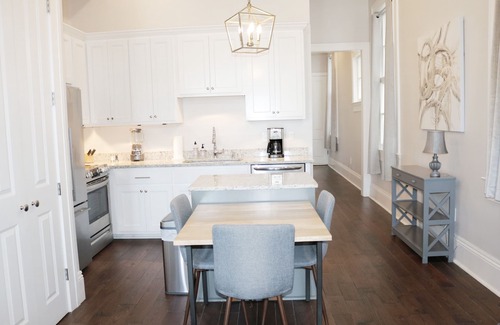 Lower Garden District Condo | Stunning, Modern 2 BD, 1 Block off St. Charles