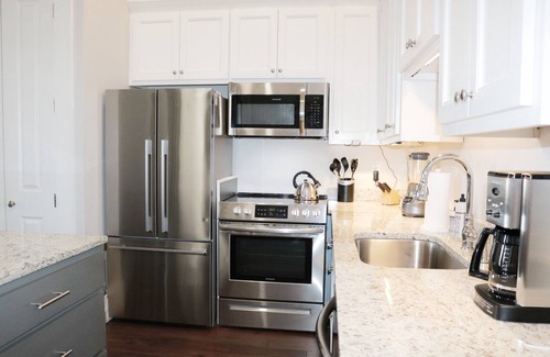 Lower Garden District Condo | Stunning, Modern 2 BD, 1 Block off St. Charles