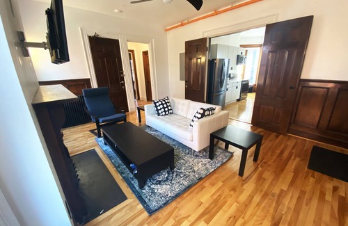 Parkside House | Stunning - modern 2 bedroom Victorian mansion pad