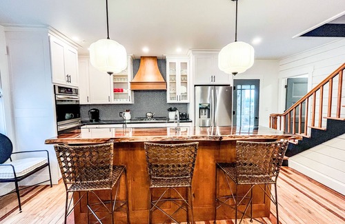 Swanton House | Stunning modern farmhouse with Lake Access and Free Golf!