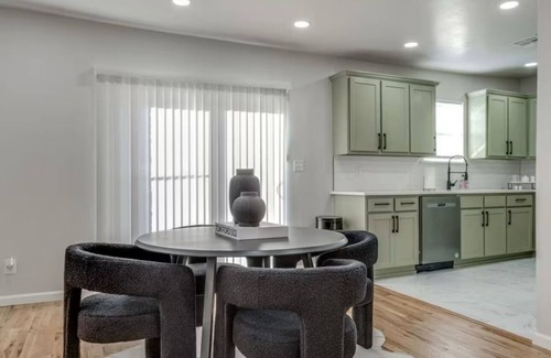 Central Oklahoma City House | Stunning Modern Home just minutes from Brick-town and downtown area of OKC!