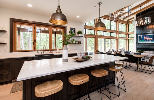 Cle Elum Cabin | Stunning modern luxury in the Cascade Mountains