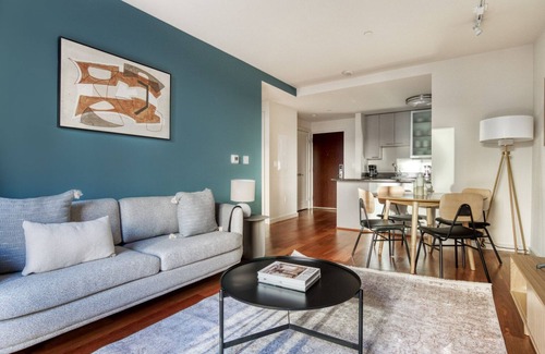 West End Apartment | Stunning North Station 2BR w/W/D & Gym, nr TD Garden, by Blueground