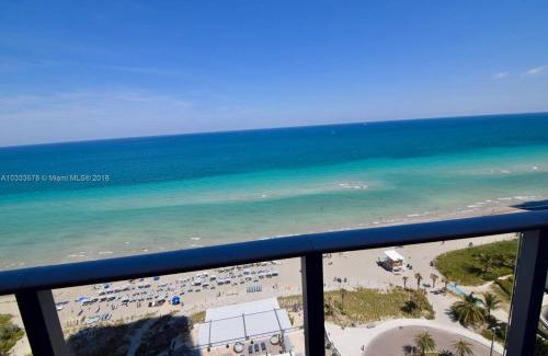 Hollywood South Central Beach House | Stunning Ocean Front Work remote high speed WiFi