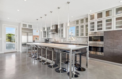 Ogunquit - Wells House | Stunning Oceanfront Home on Private Moody Beach!