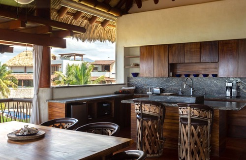 Ixtapa - Zihuatanejo Villa | Stunning, Oceanfront Casa de Olas!