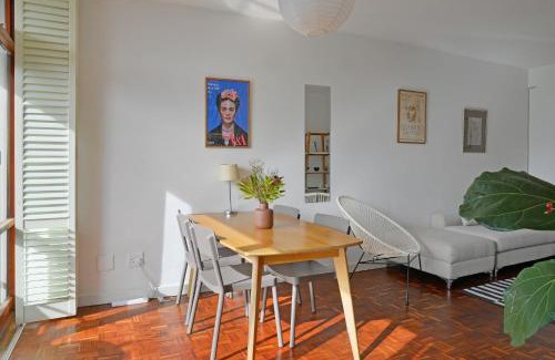 Cape Town City Centre Apartment | Stunning one bedroom in the CBD