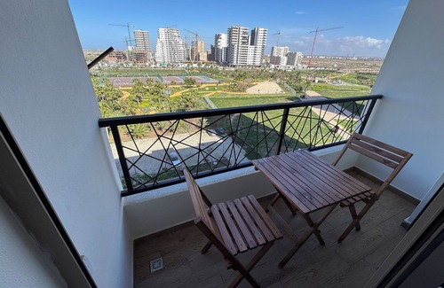 Ain Harrouda Apartment | Stunning Park & Beach View - Peaceful Retreat Steps Away