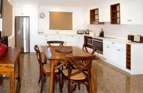 Wanaka Cottage | Stunning Pembroke Villa