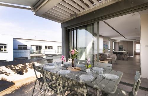 Tel Aviv City Center Apartment | Stunning Penthouse - Private Pool