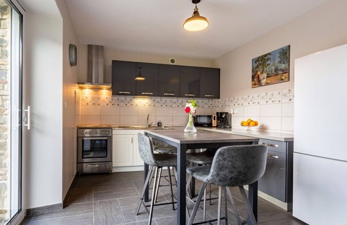 Bretteville-sur-Ay House | Stunning private villa for 6 people with WIFI, TV, terrace and pets allowed