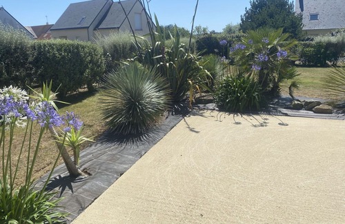 Bretteville-sur-Ay House | Stunning private villa for 6 guests with WIFI, TV, terrace and pets allowed