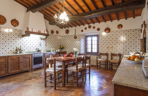 Gaiole in Chianti Villa | Stunning private villa for 12 guests with A/C, private pool, WIFI and TV