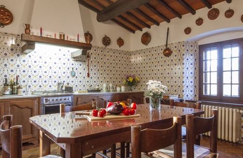 Gaiole in Chianti Villa | Stunning private villa for 12 guests with A/C, private pool, WIFI and TV