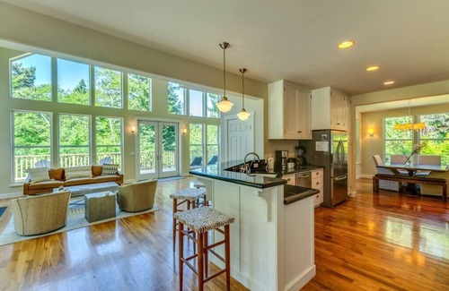 Trinidad House | Stunning, Private Oasis on 3 acres in Trinidad!