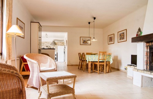 Chateaudouble House | Stunning private villa for 6 people with private pool, TV and patio