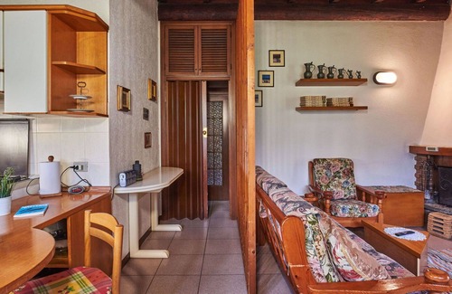 Claino Con Osteno House | Stunning private villa for 4 guests with WIFI, TV, patio, pets allowed and panoramic view