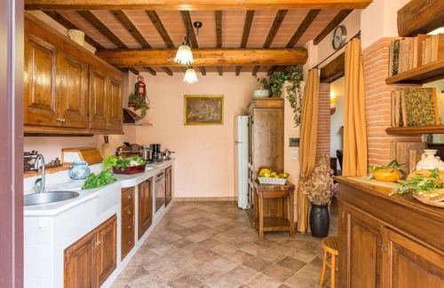 Pieve al Bagnoro Villa | Stunning private villa with A/C, WIFI, private pool, TV, veranda and pets allowed, close to Arezzo
