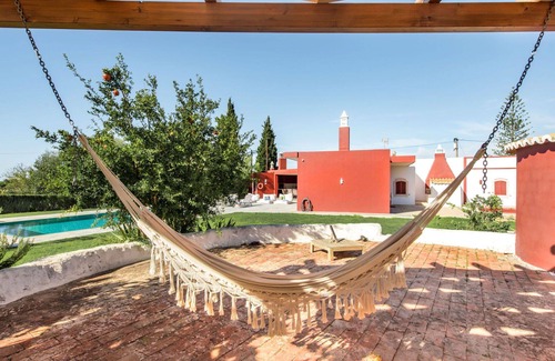 Pata de Cima Villa | Stunning private villa for 14 guests with private pool, A/C, WIFI, TV and patio