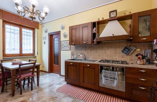 Acqui Terme House | Stunning private villa for 7 guests with WIFI, A/C, TV, terrace, pets allowed and panoramic view