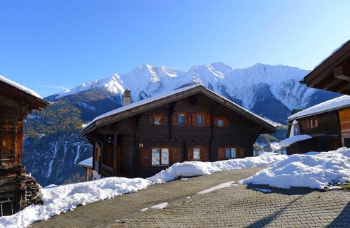 Riederalp House | Stunning private villa for 8 guests with WIFI, TV, patio and panoramic view