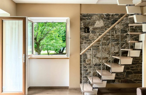 Pettenasco House | Stunning private villa for 4 people with WIFI, TV, terrace, pets allowed and parking