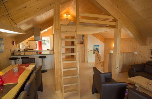 Wolfsberg House | Stunning private villa for 8 guests with WIFI, TV and terrace