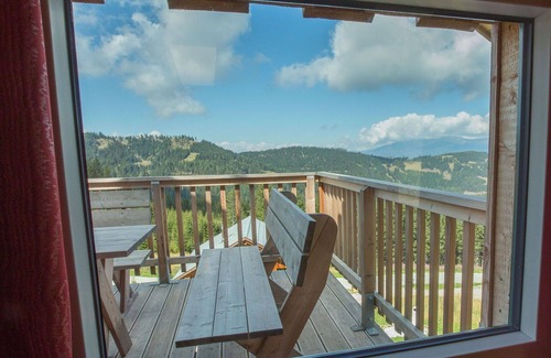 Wolfsberg House | Stunning private villa for 8 guests with WIFI, TV and terrace