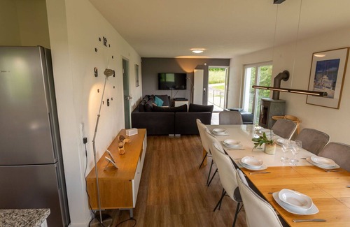 Loffingen House | Stunning private villa for 9 people with WIFI, TV, terrace, pets allowed and panoramic view
