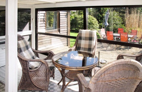 Jevenstedt House | Stunning private villa for 8 people with WIFI, TV, terrace and pets allowed