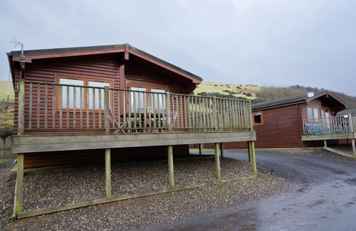 Kinross House | Stunning private villa for 6 guests with WIFI, TV, balcony and pets allowed