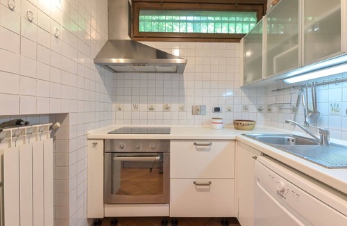 Ansedonia House | Stunning private villa for 8 people with A/C, WIFI, TV, patio and pets allowed