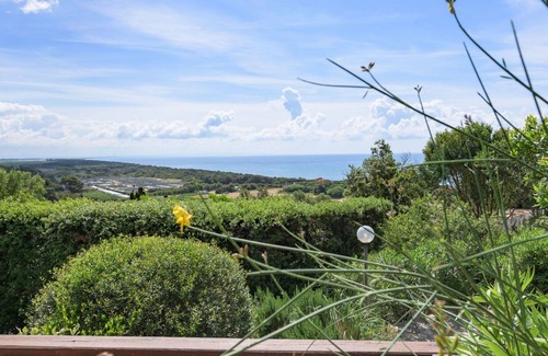 Ansedonia House | Stunning private villa for 8 people with A/C, WIFI, TV, patio and pets allowed