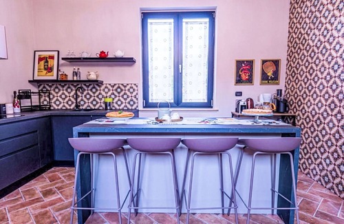 Stroncone Villa | Stunning private villa for 24 people with A/C, WIFI, private pool, TV and patio